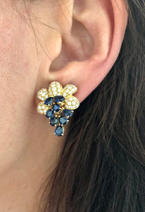 Paire de boucles d'oreilles or jaune saphirs et diamants
