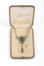 Charger l&#39;image dans la galerie, Collier or jaune et Argent Napoléon III orné de Péridot
