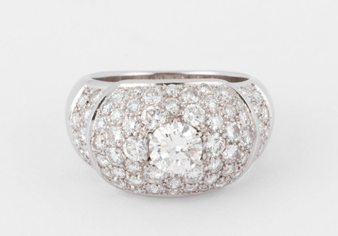 Bague jonc pavée de diamant de diamant