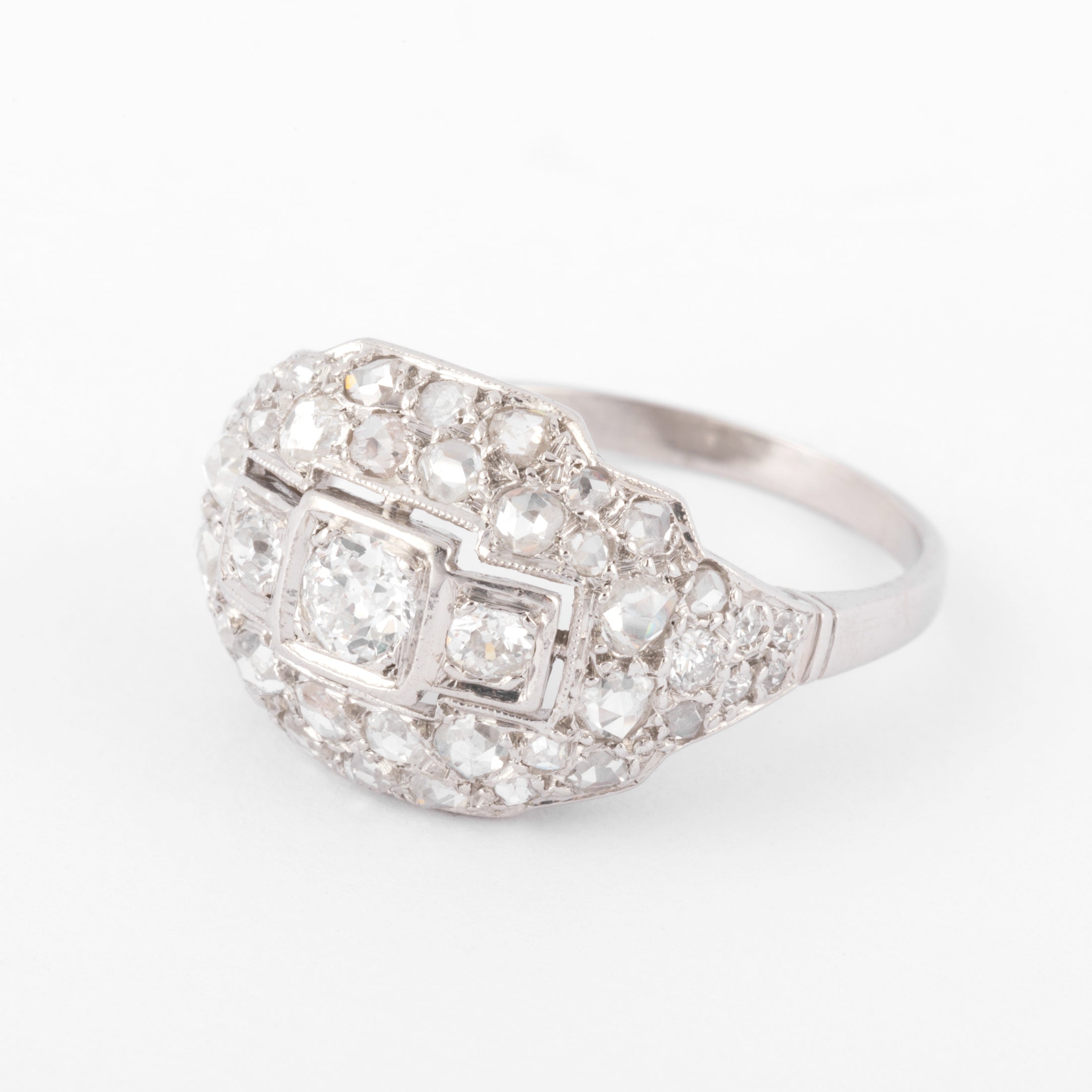 Bague en platine et diamant des années 1930