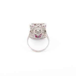 Bague en platine, diamants et rubis rectangulaire