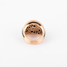 Charger l&#39;image dans la galerie, Bague jonc or rose et onyx de la maison Damiani

