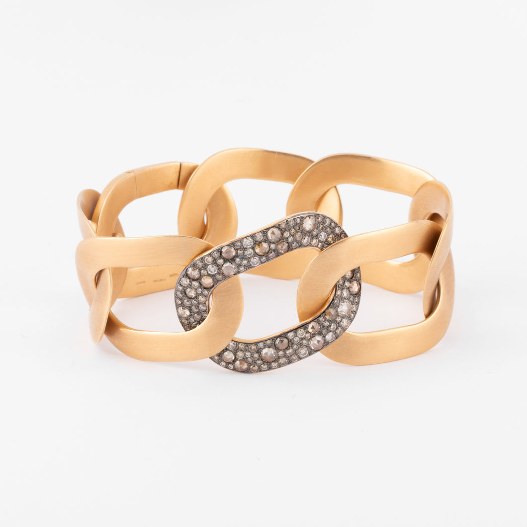 Bracelet or rose et diamants blancs et cognacs de la maison Pomellato