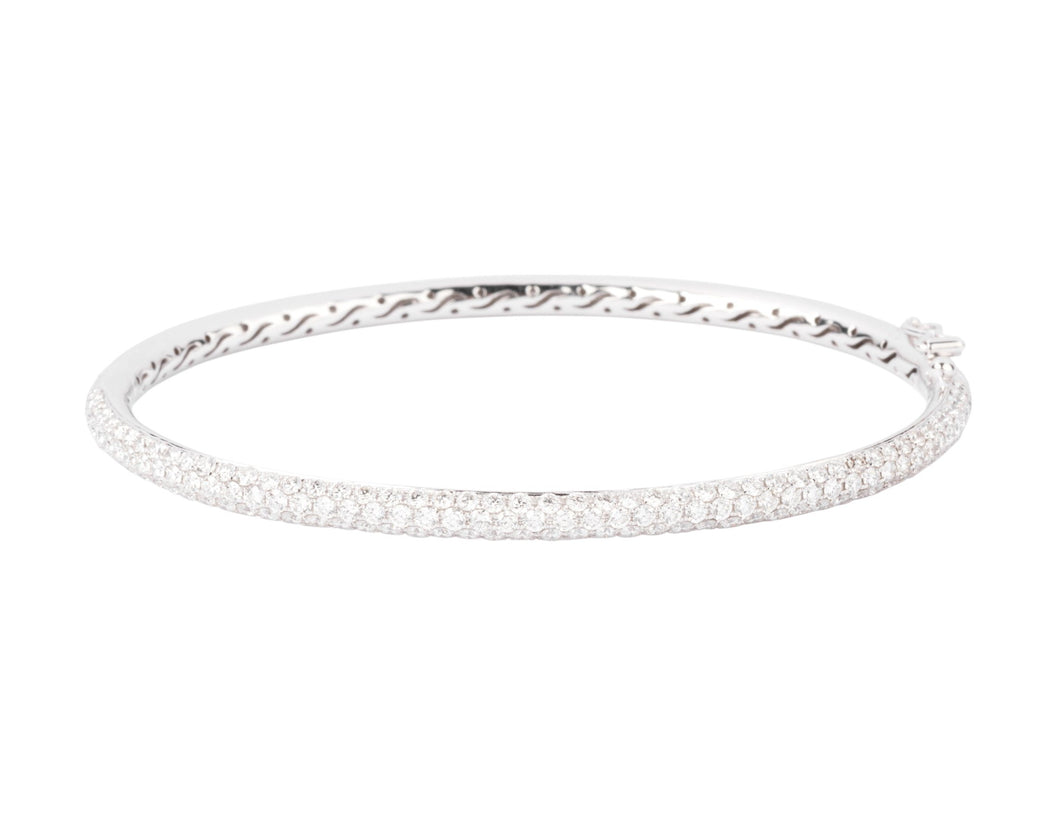 Bracelet jonc en or gris serti de 3 lignes de diamant