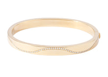 Charger l&#39;image dans la galerie, Bracelet jonc ouvrant or jaune et diamant
