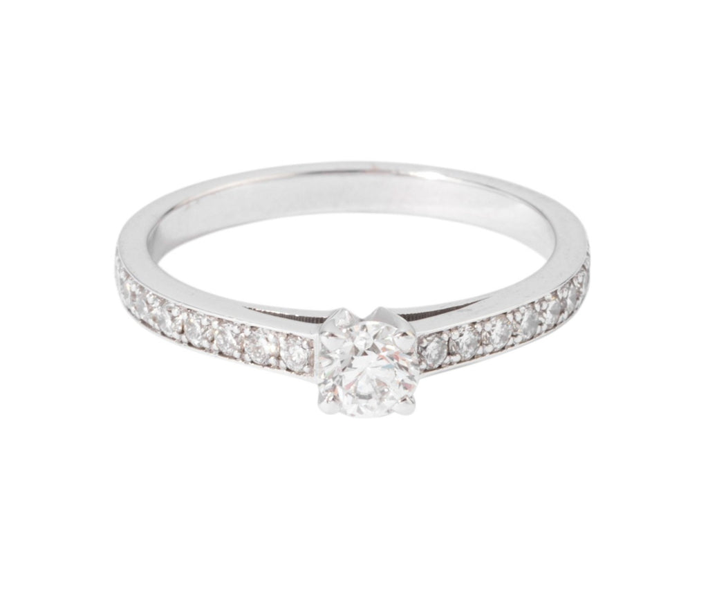 Bague solitaire diamant sur or gris