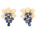 Paire de boucles d'oreilles or jaune saphirs et diamants