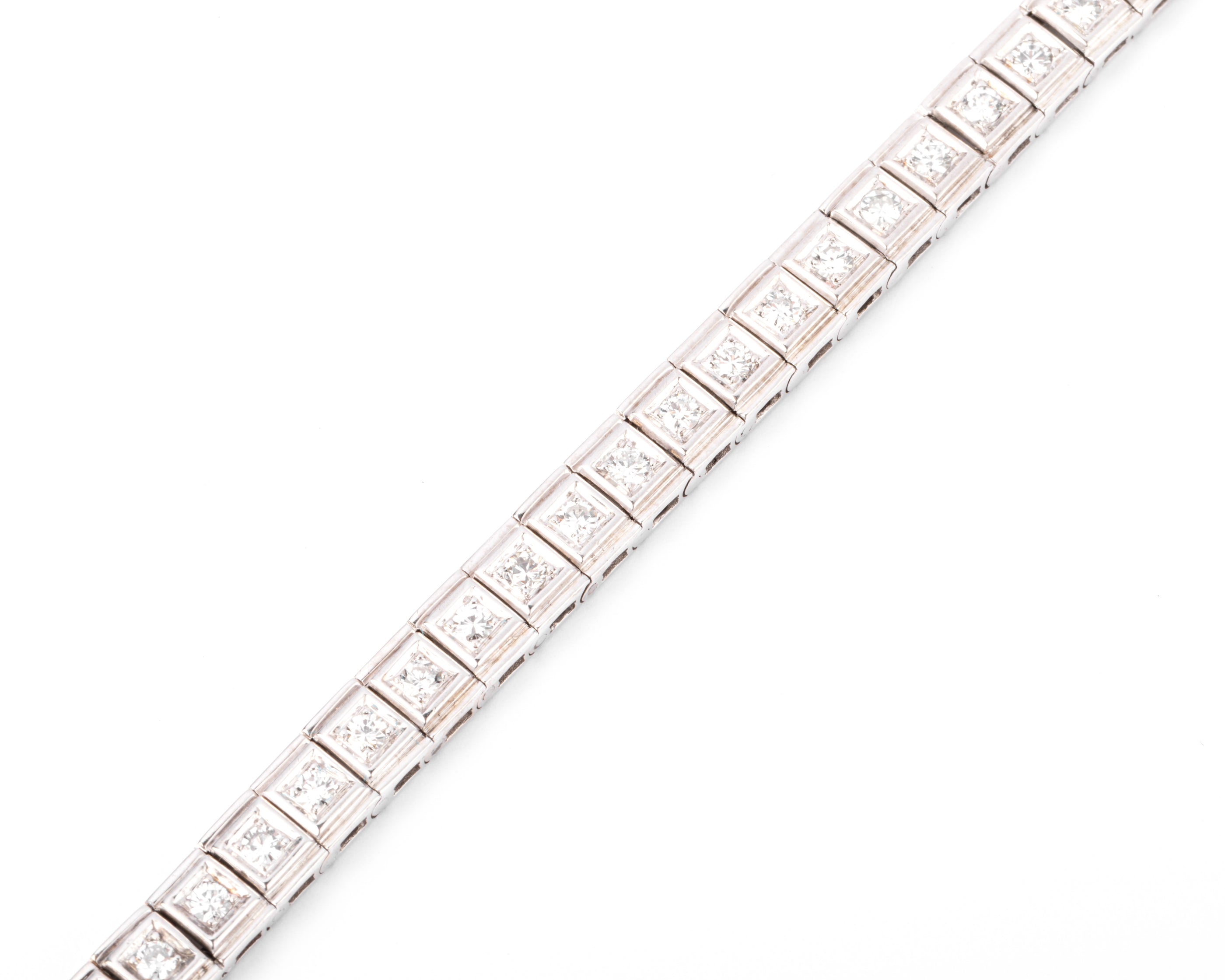 Bracelet en platine riviere en diamant